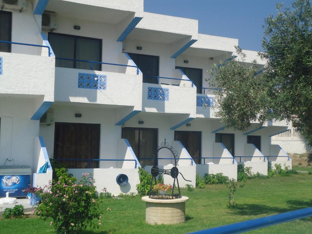 Eleni'S Apartments Αφάντου Εξωτερικό φωτογραφία